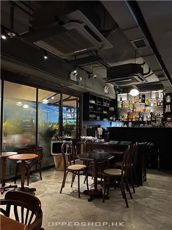 aga Restaurant & Bar